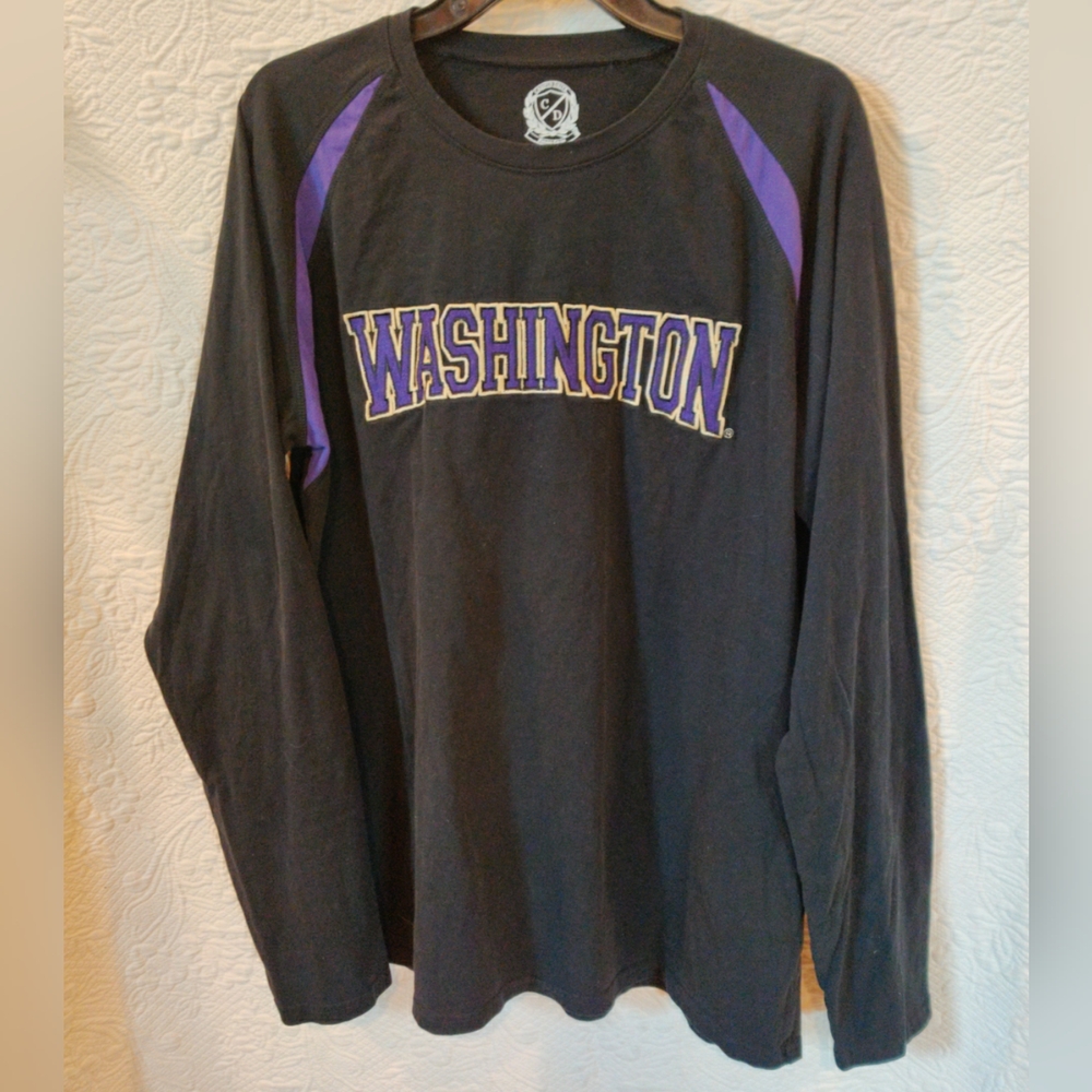 Campus Drive Washington Huskies Embroiderd Pullover Shirt